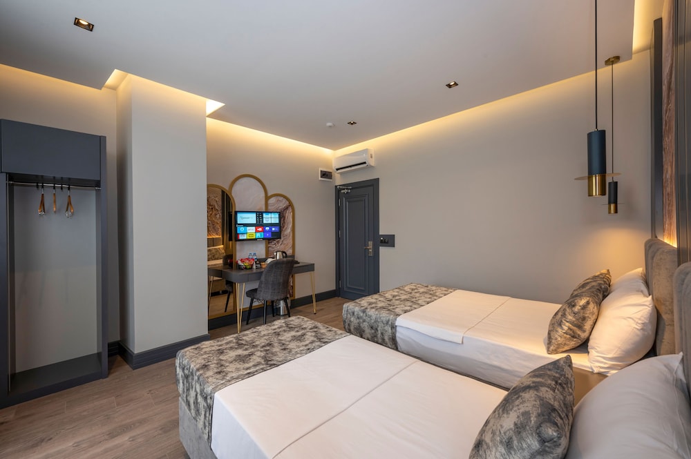 World Class Airport Hotel 6