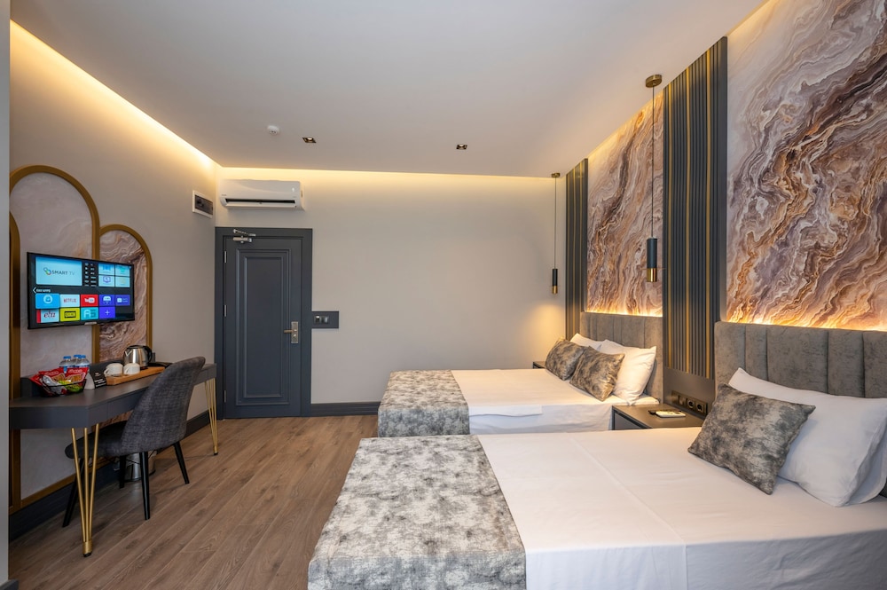 World Class Airport Hotel 5
