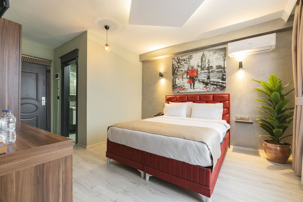 Monezza Hotel 12