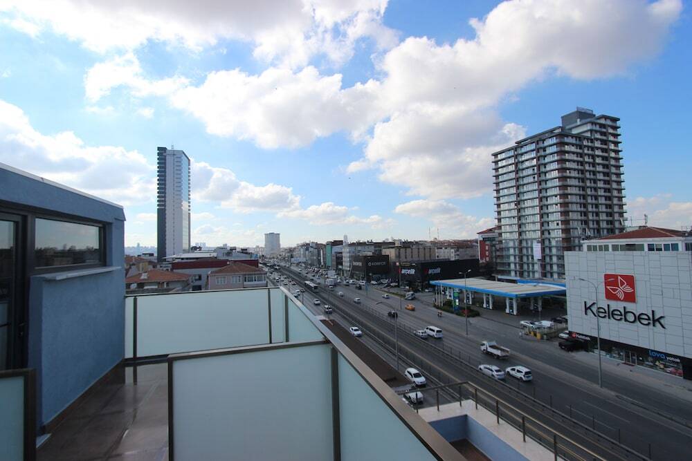 Monezza Hotel 7