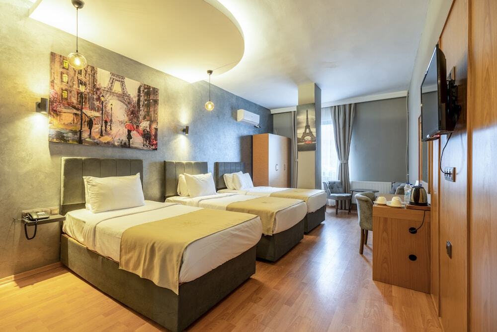 Monezza Hotel 17