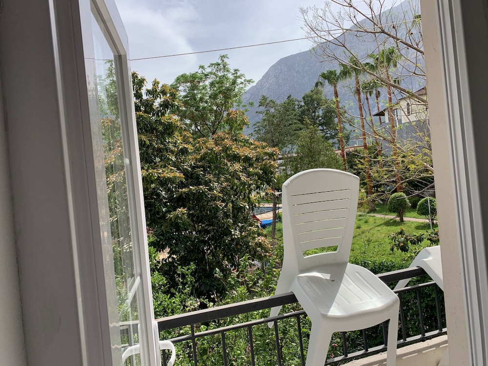 Belcan Hotel 13