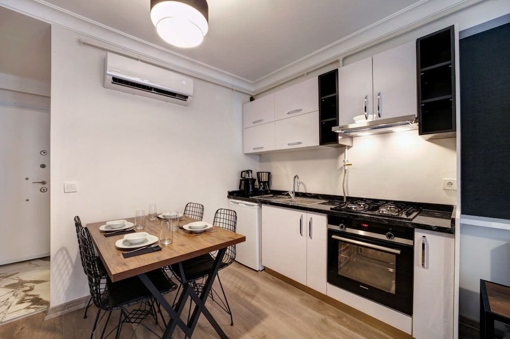 Etiz Residences 12