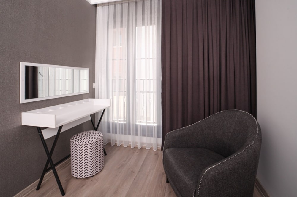 Etiz Residences 22