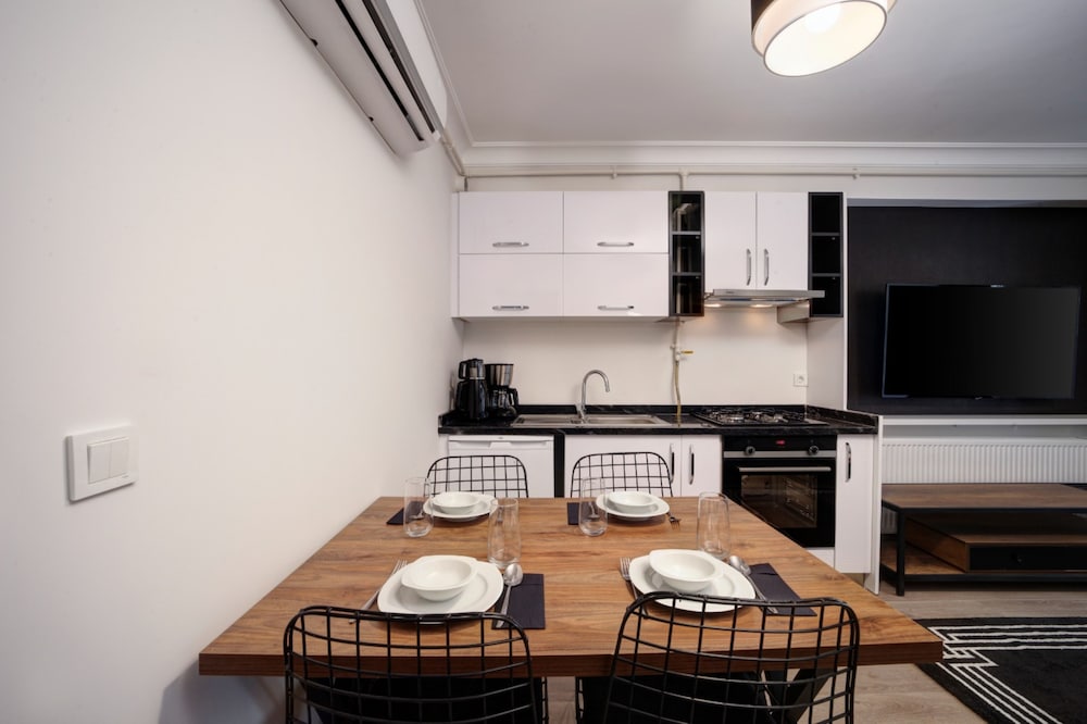 Etiz Residences 13