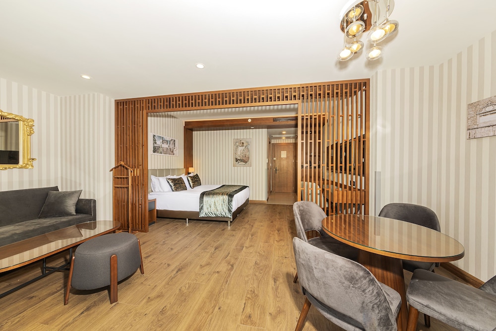Mukarnas Pera Hotel 23
