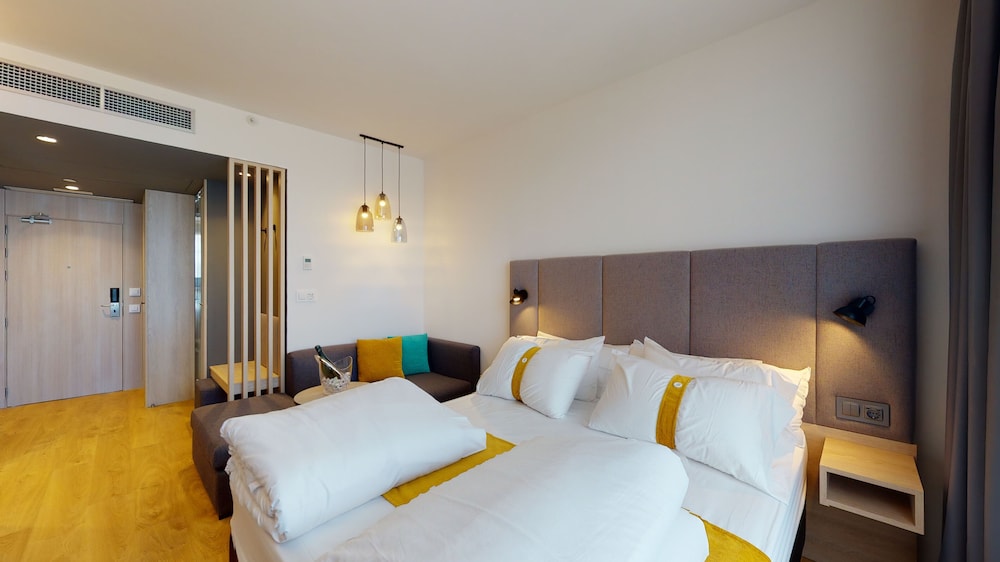 Holiday Inn Barcelona - Sant Cugat 3