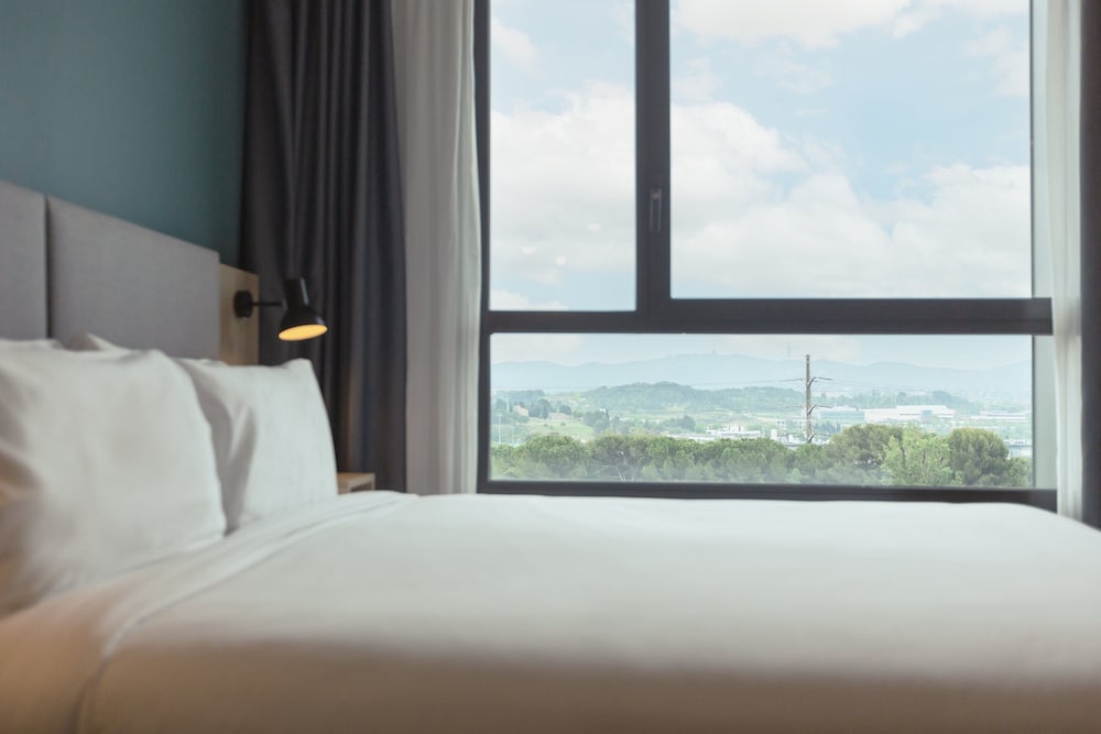 Holiday Inn Barcelona - Sant Cugat 4