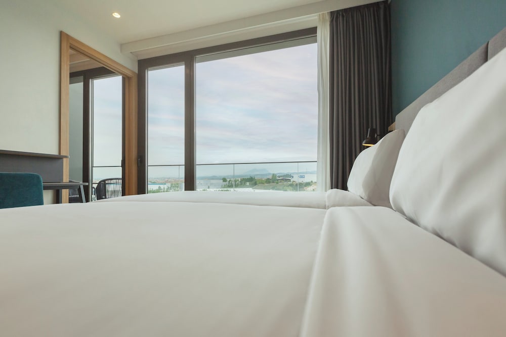 Holiday Inn Barcelona - Sant Cugat 16