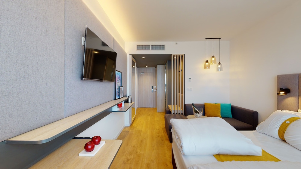 Holiday Inn Barcelona - Sant Cugat 2