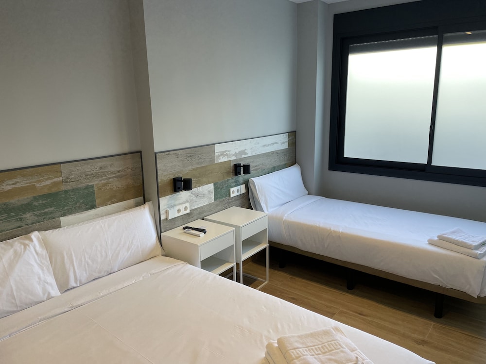 Hey Rooms 13