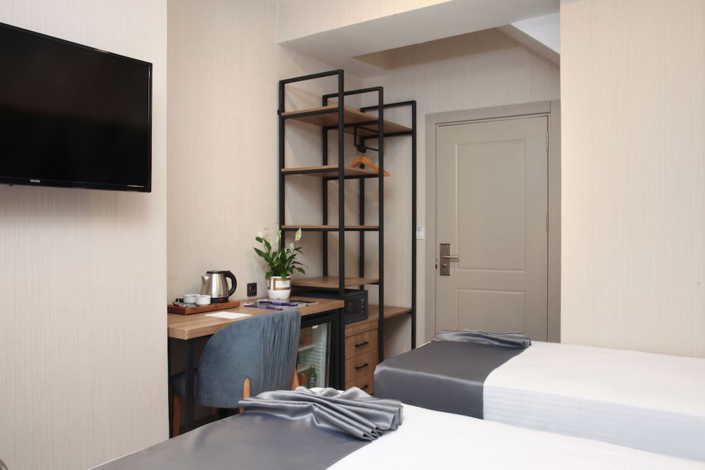 Imagine Hotel 18