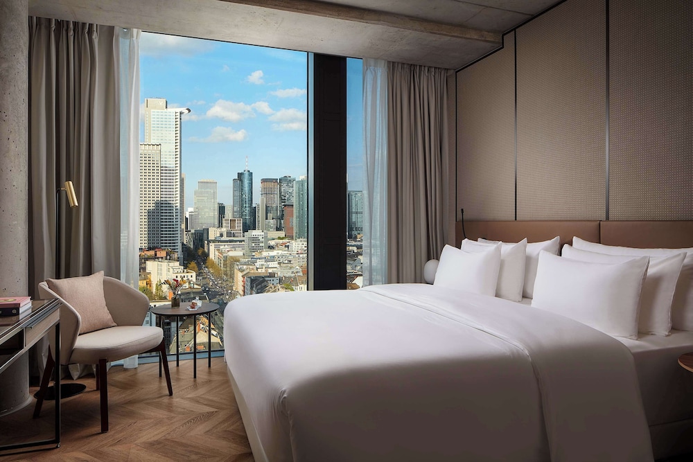 NH Collection Frankfurt Spin Tower 8