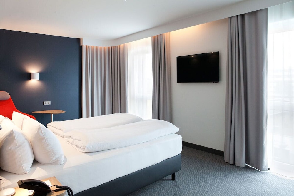 Holiday Inn Express Düsseldorf Airport 19