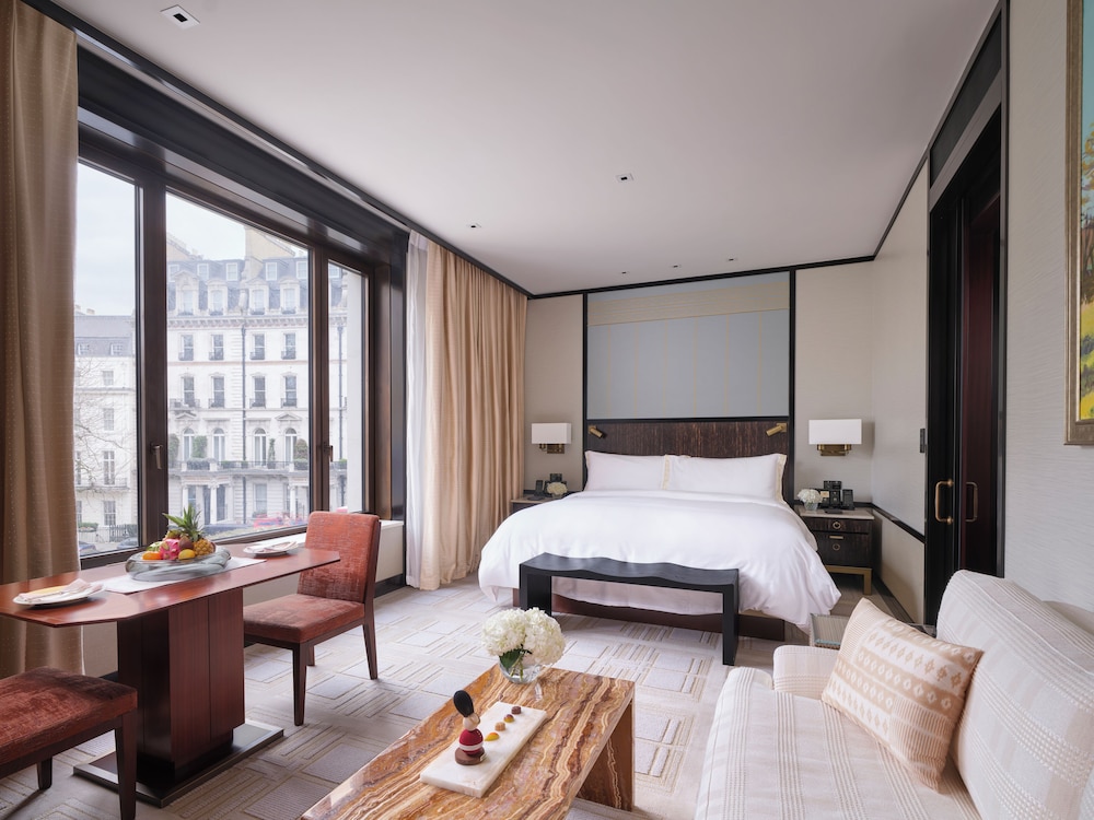 The Peninsula London 16