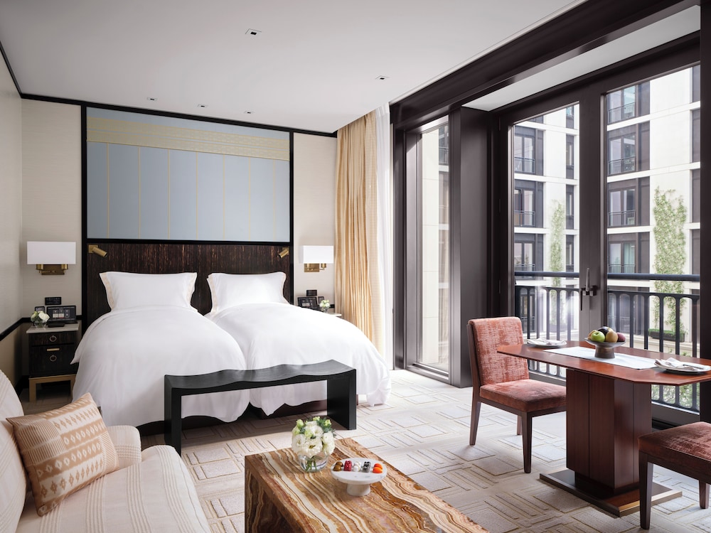 The Peninsula London 11