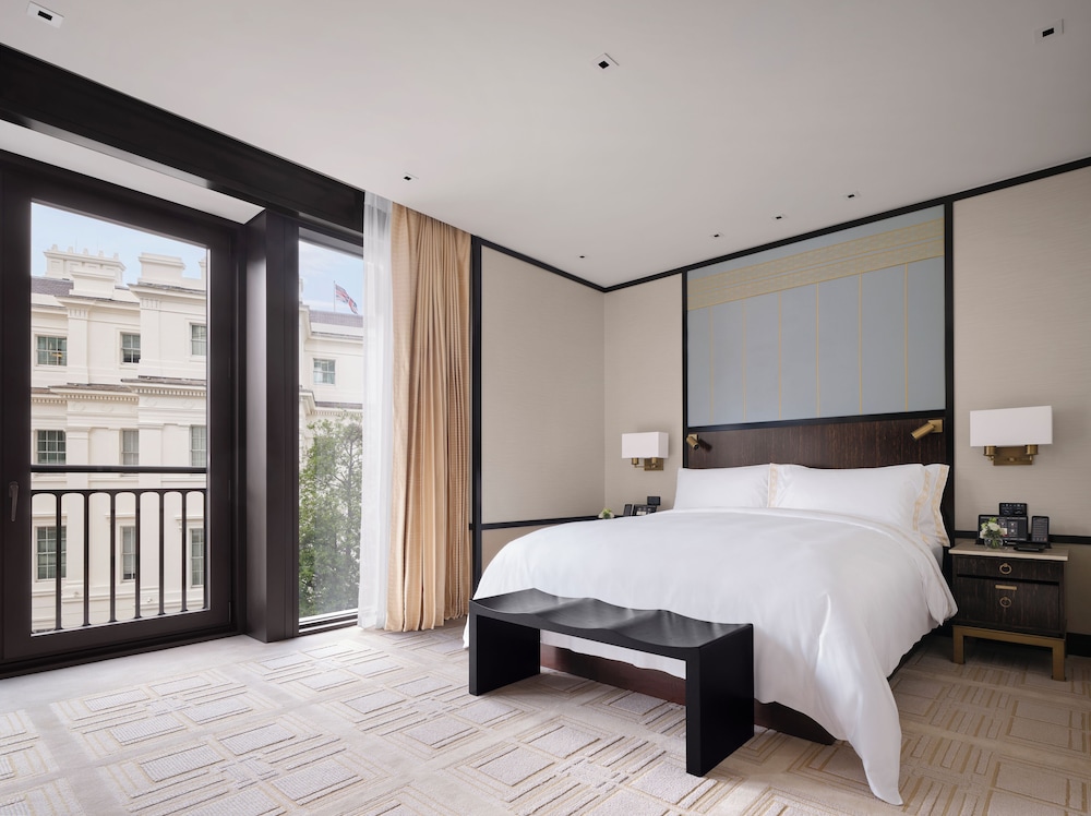 The Peninsula London 13