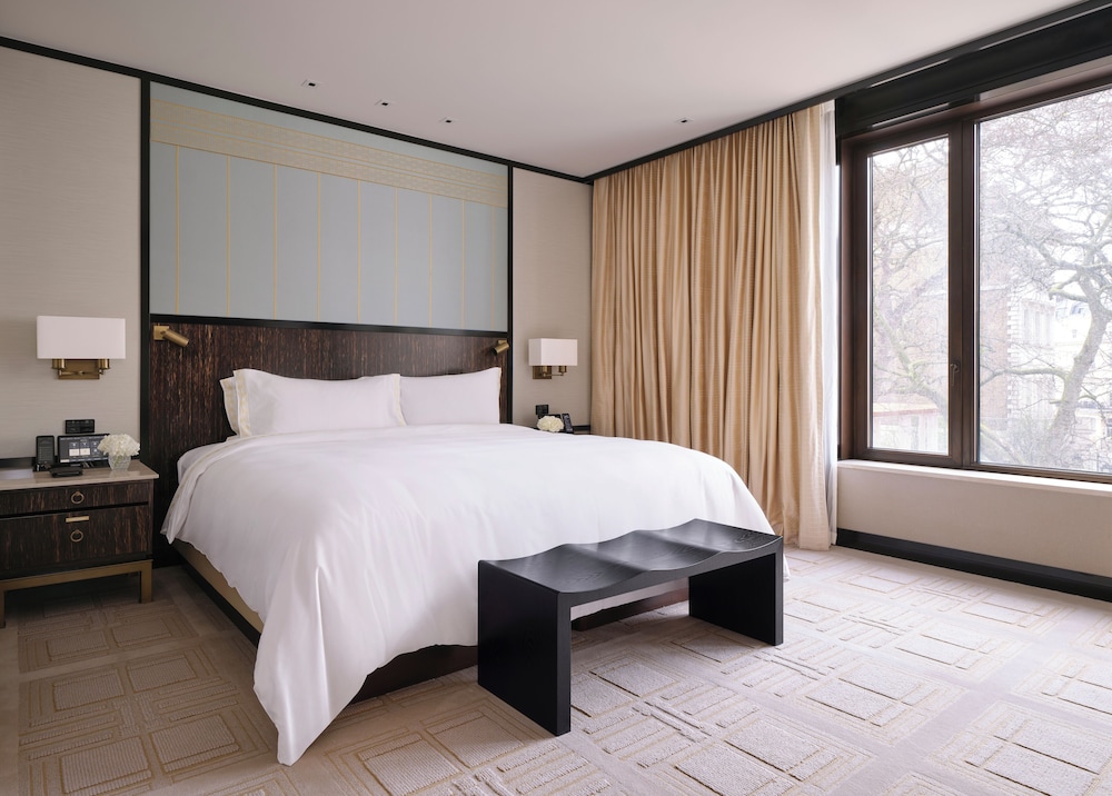 The Peninsula London 8