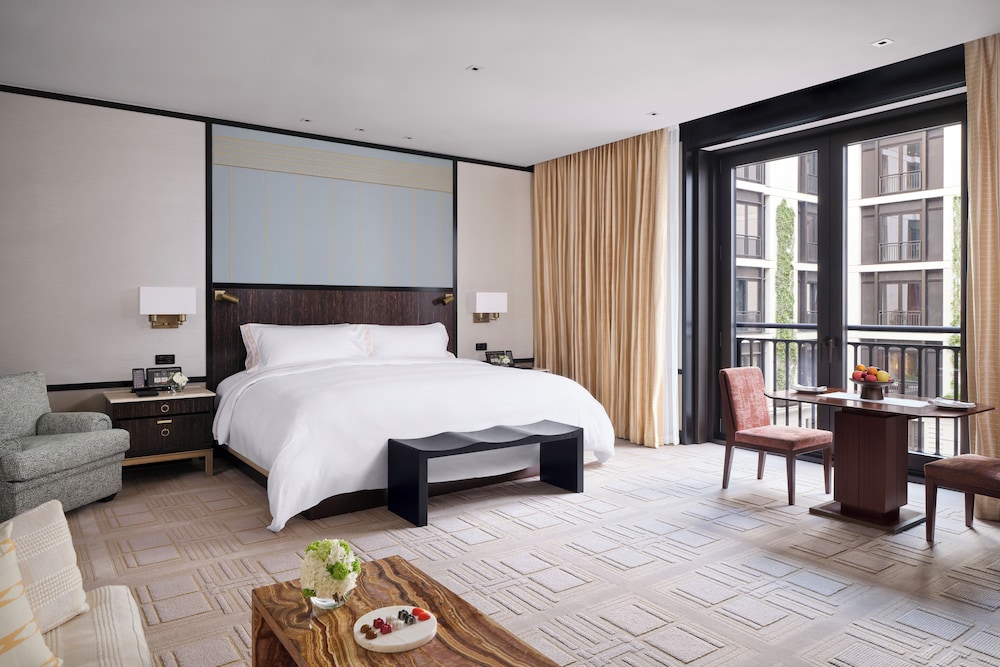 The Peninsula London 9