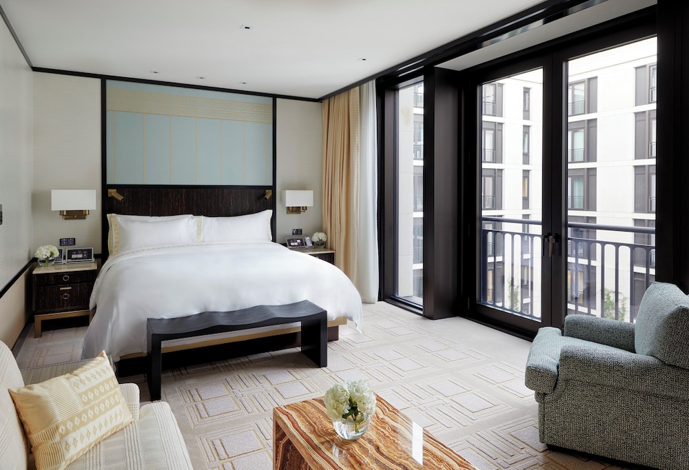 The Peninsula London 18