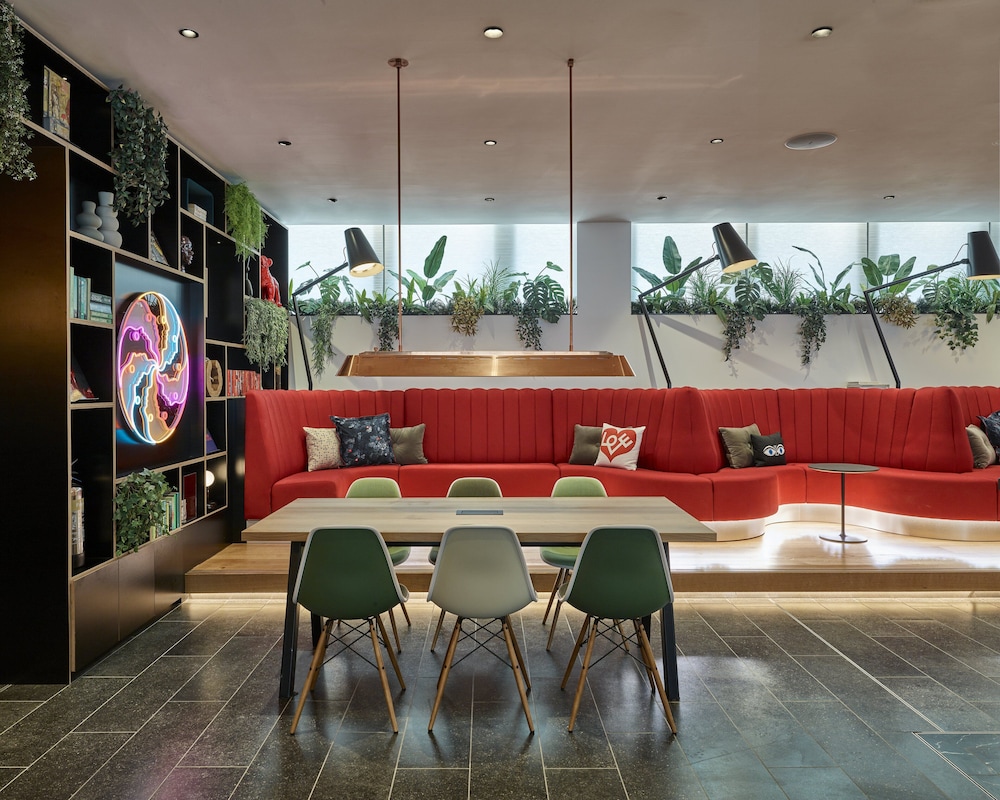 citizenM London Victoria Station 18
