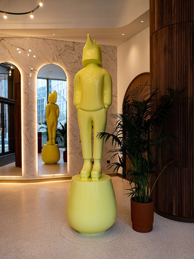 Art'otel London Battersea Power Station 4