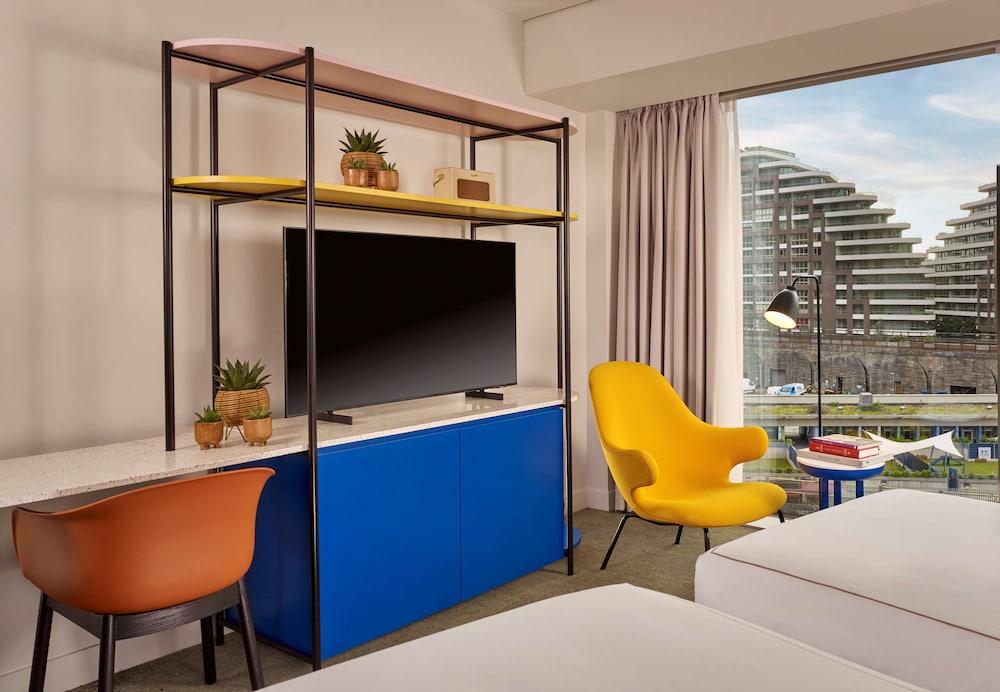 Art'otel London Battersea Power Station 15