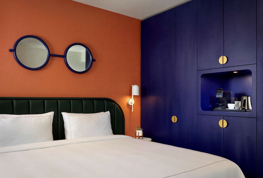 Art'otel London Battersea Power Station 10