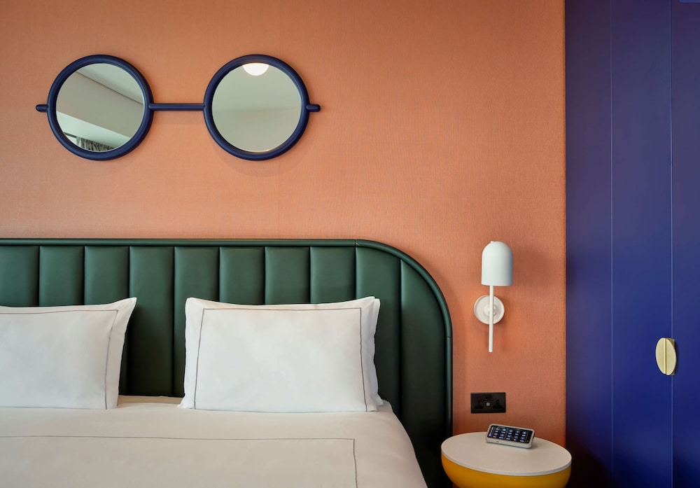 Art'otel London Battersea Power Station 20