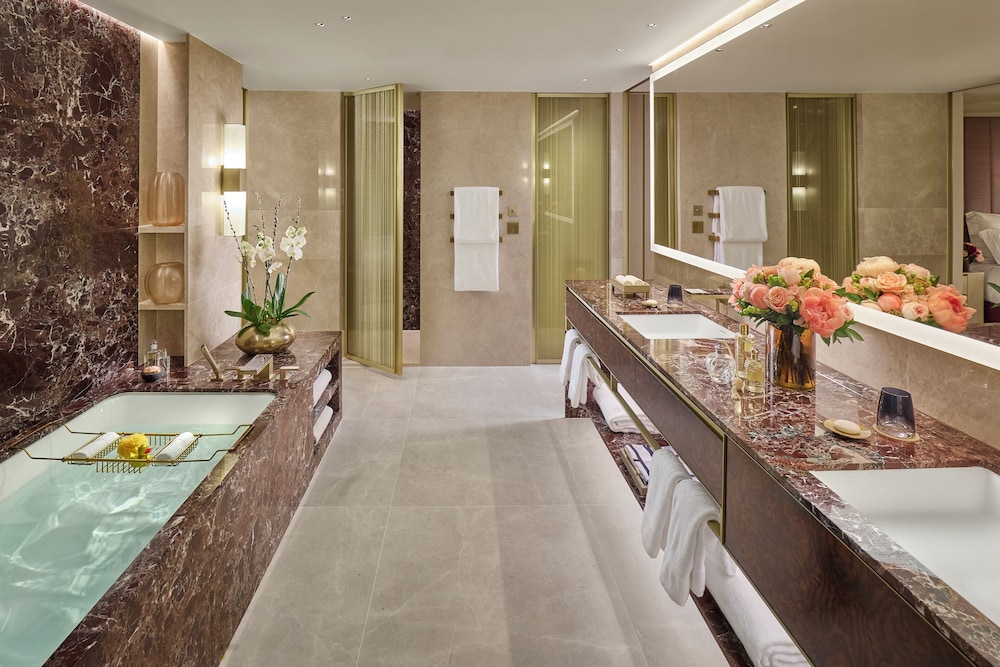 Mandarin Oriental Mayfair, London 18
