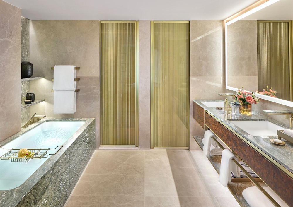 Mandarin Oriental Mayfair, London 19