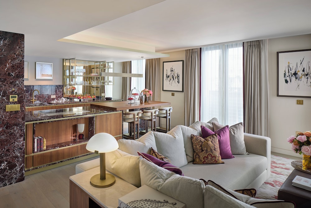 Mandarin Oriental Mayfair, London 14