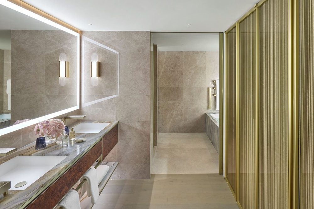 Mandarin Oriental Mayfair, London 12