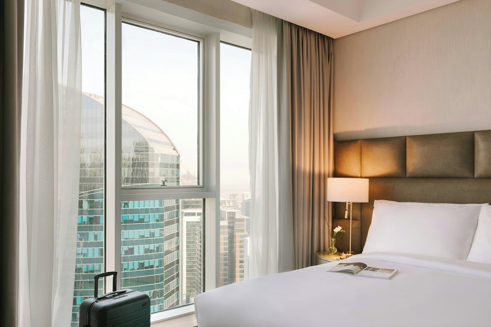 Aura Suites Downtown 19