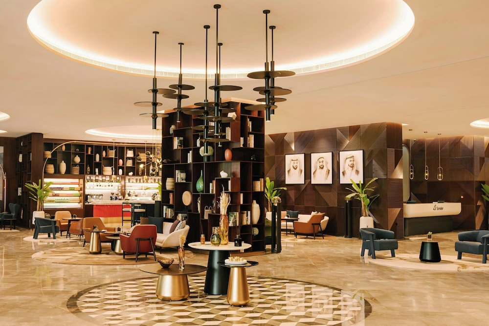 Aura Suites Downtown 3