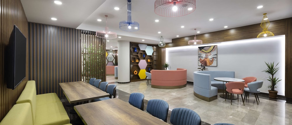 Hampton By Hilton Istanbul Arnavutkoy 15