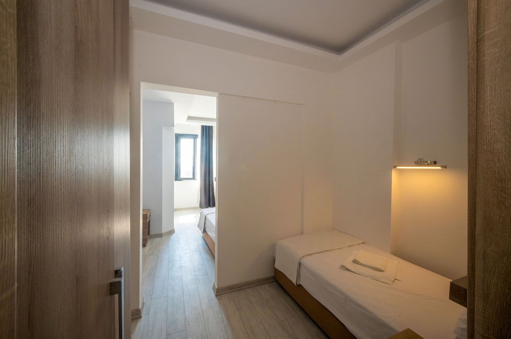 Okda Hotel 9