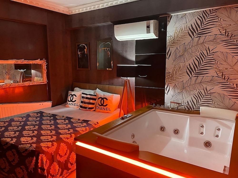 Royal Suite Hotel 3