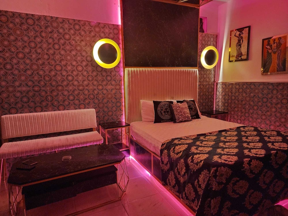 Royal Suite Hotel 8