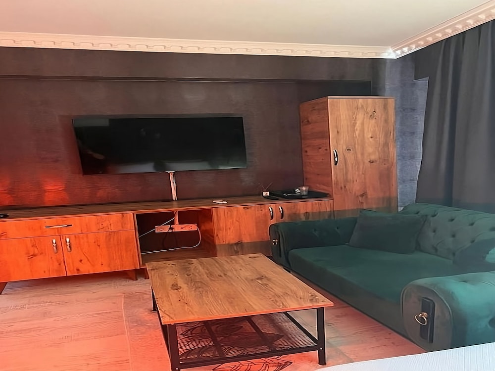 Royal Suite Hotel 14