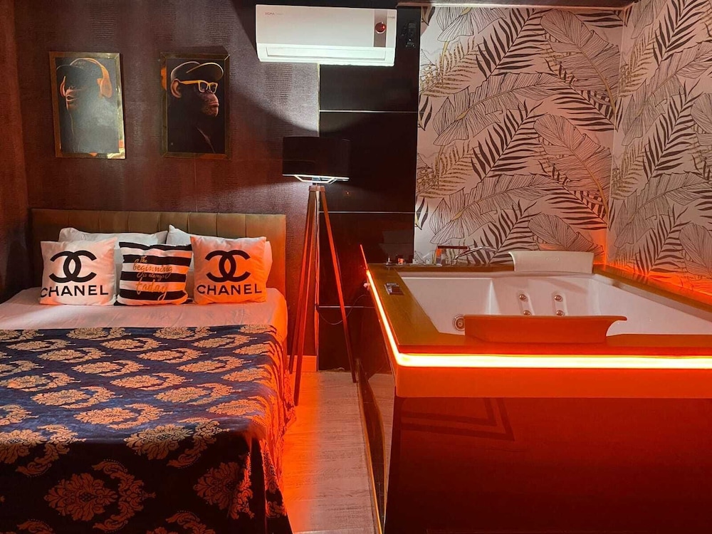 Royal Suite Hotel 10