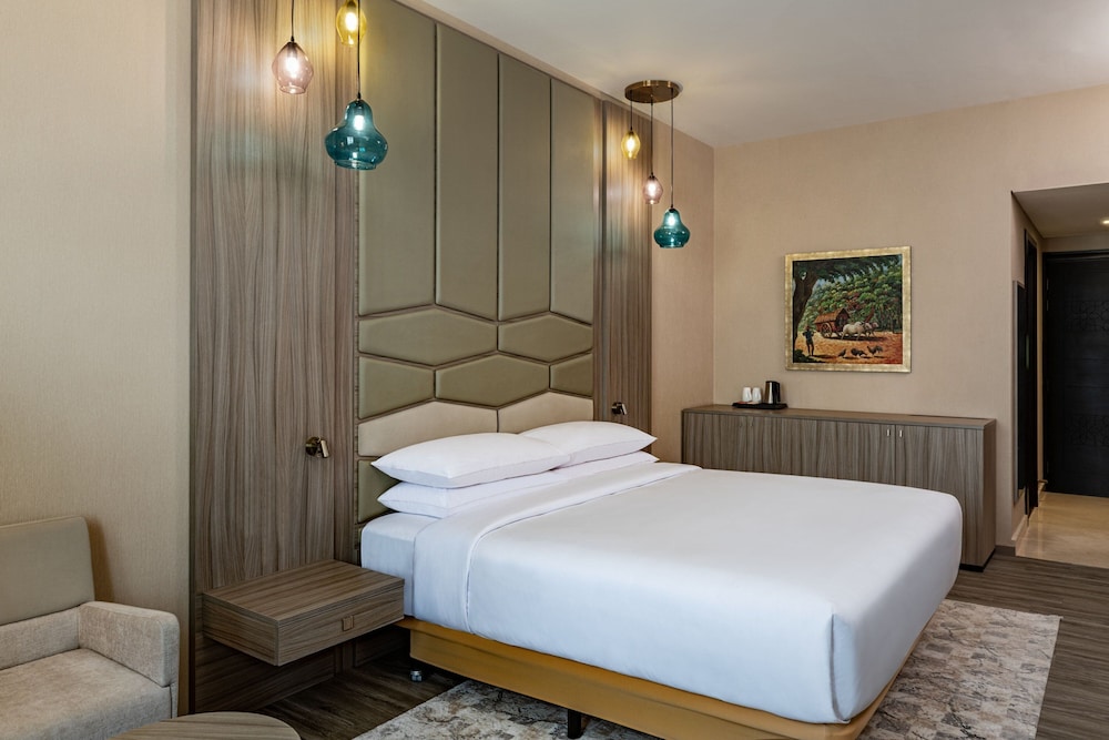 Four Points by Sheraton Production City, Dubai 10