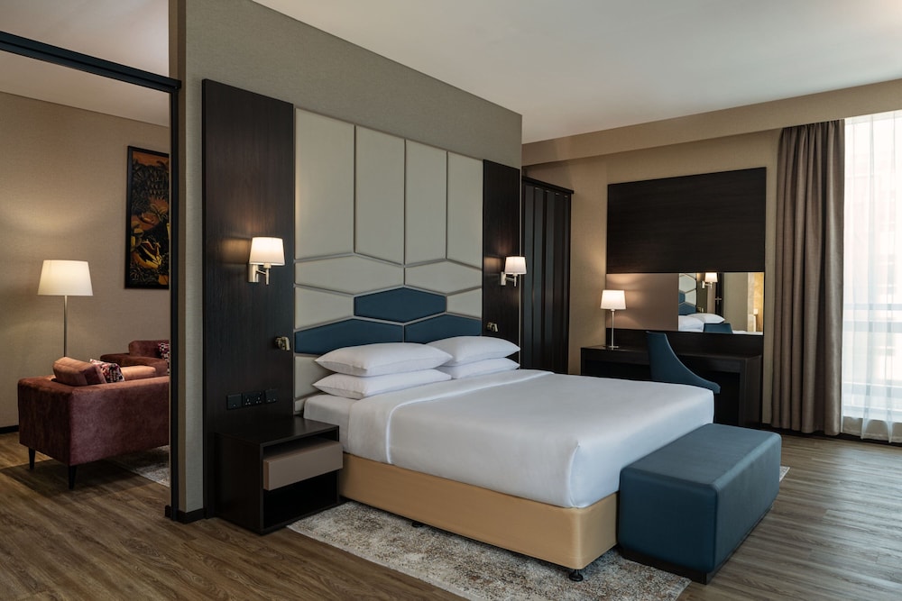 Four Points by Sheraton Production City, Dubai 17