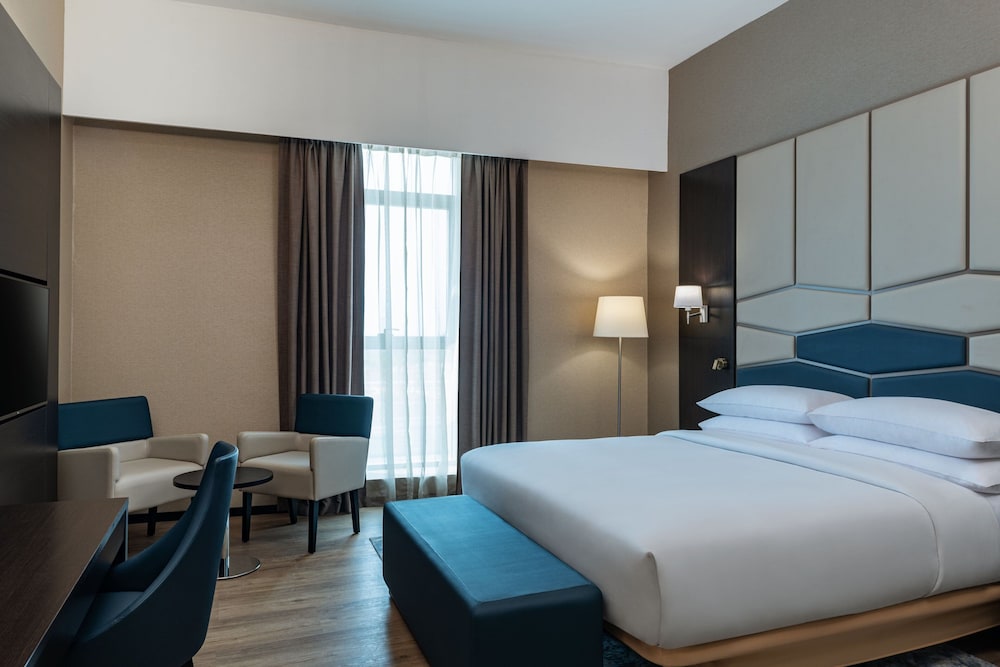 Four Points by Sheraton Production City, Dubai 13