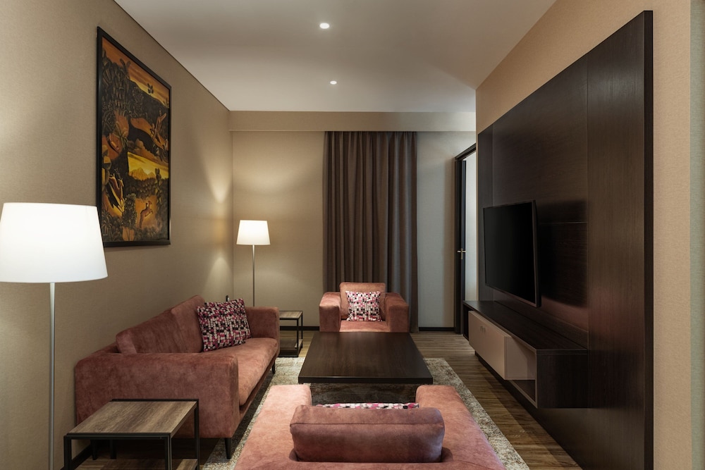 Four Points by Sheraton Production City, Dubai 21