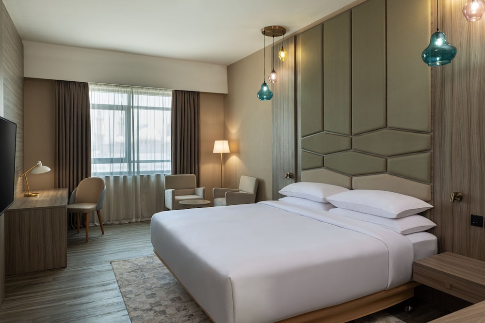 Four Points by Sheraton Production City, Dubai 16