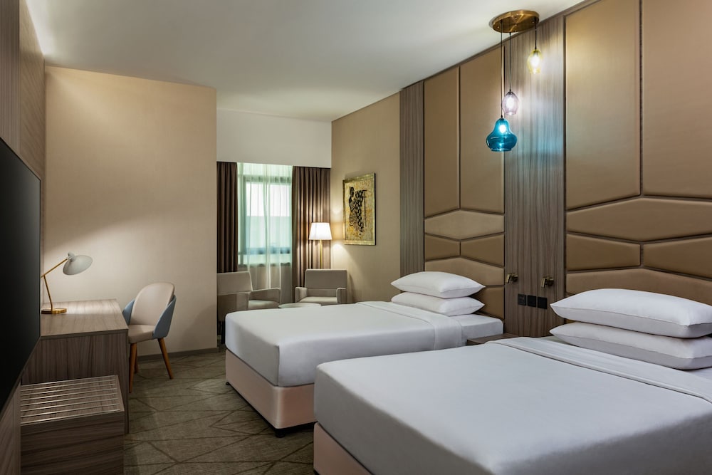 Four Points by Sheraton Production City, Dubai 9