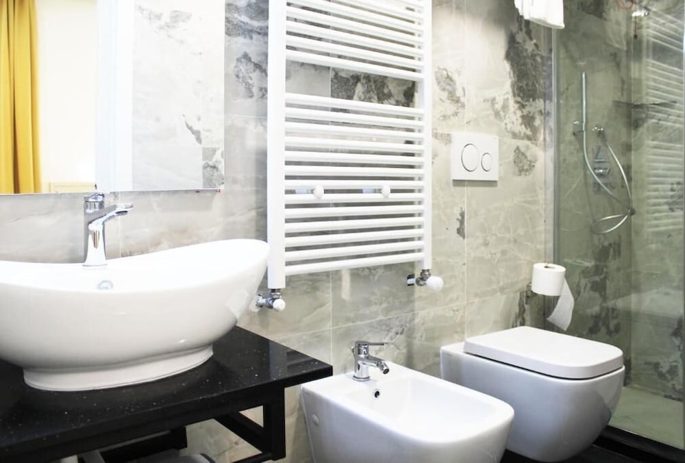 Hotel Metropoli 16