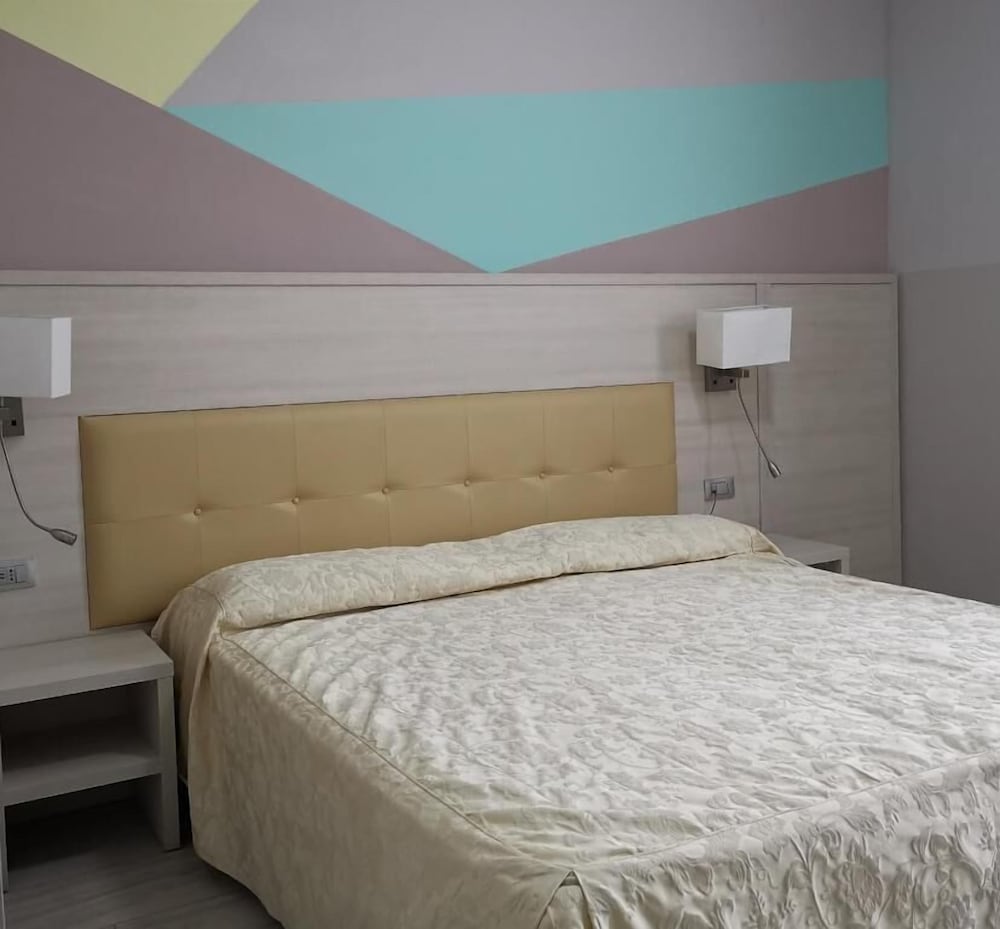 Hotel Metropoli 5