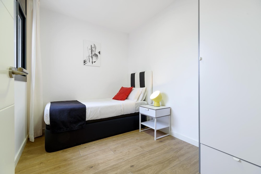 Castell Beach Aparthotel 17